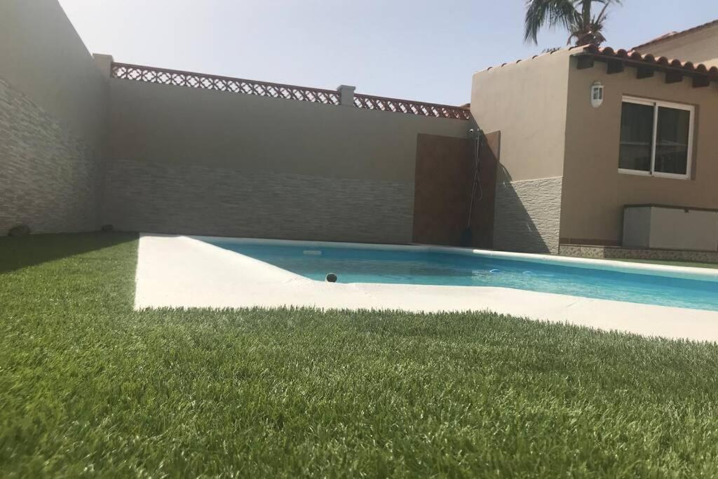 Mar&Mar, apartamento nuevo con solárium y piscina Gran Tarajal Esterno foto